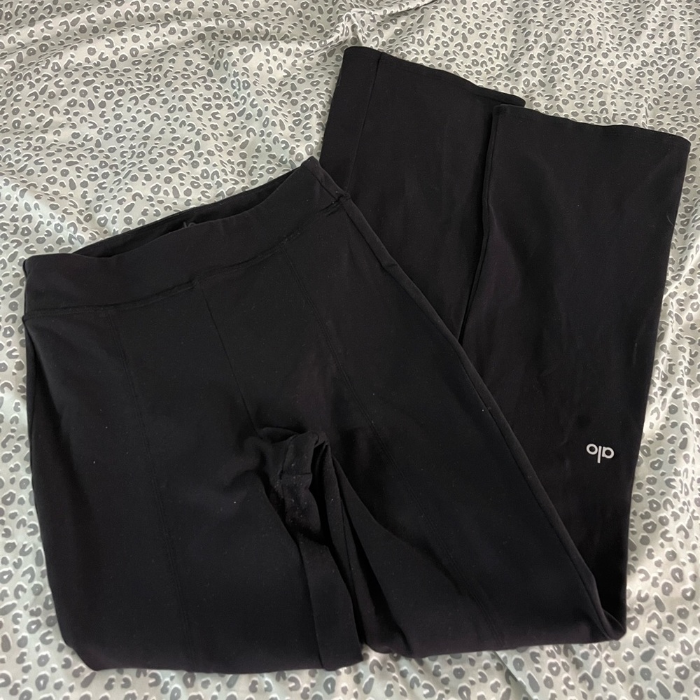 alo yoga flare pants